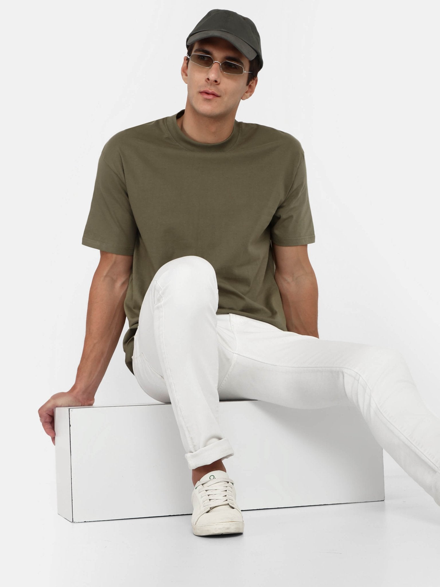 Relaxed Basic T-Shirt - Oliver Green